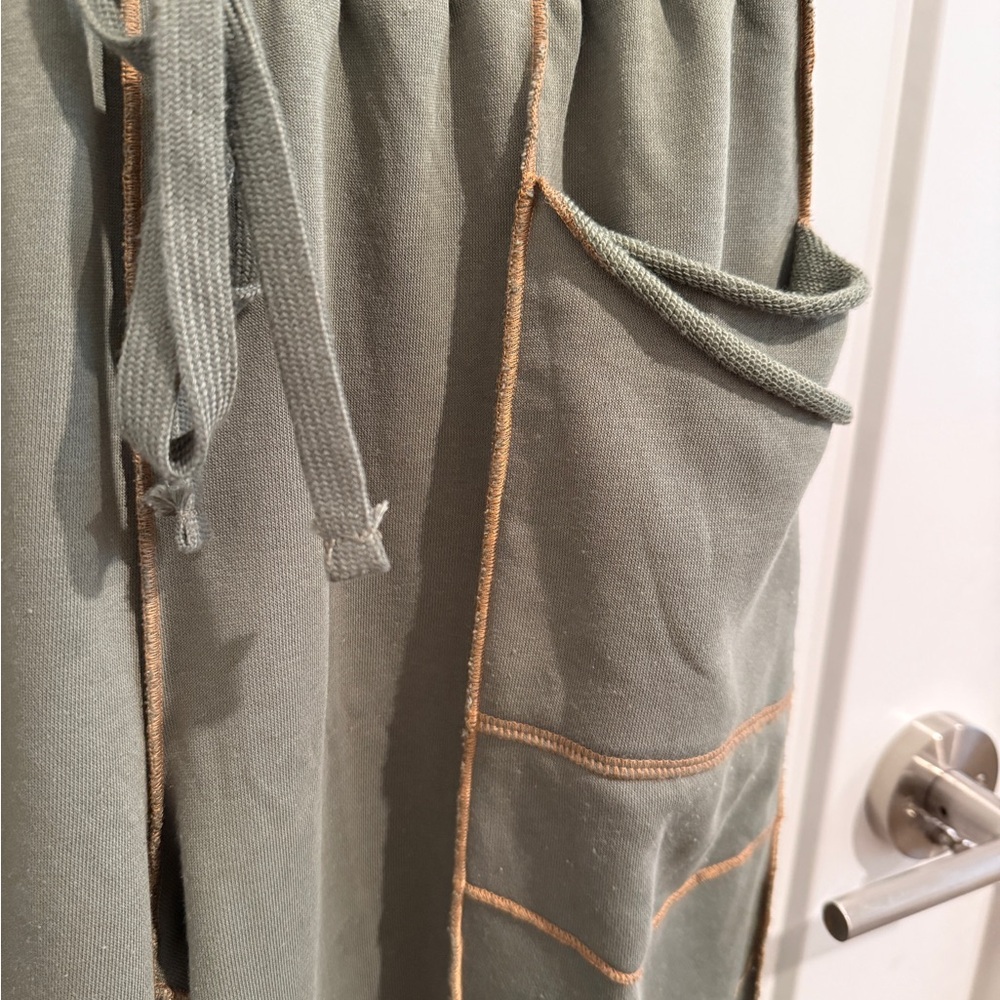 Women's Barrel Sweat Pants